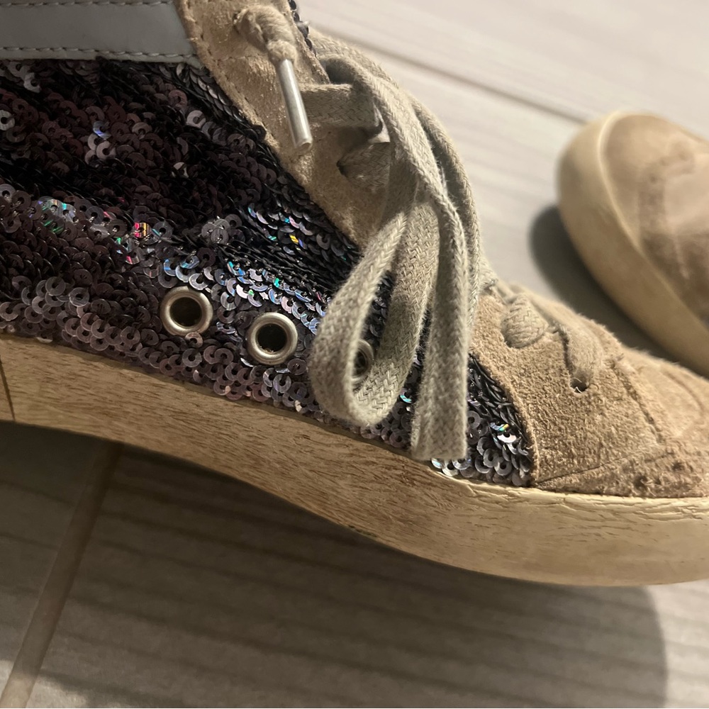 Golden Goose - Picture 7 of 9